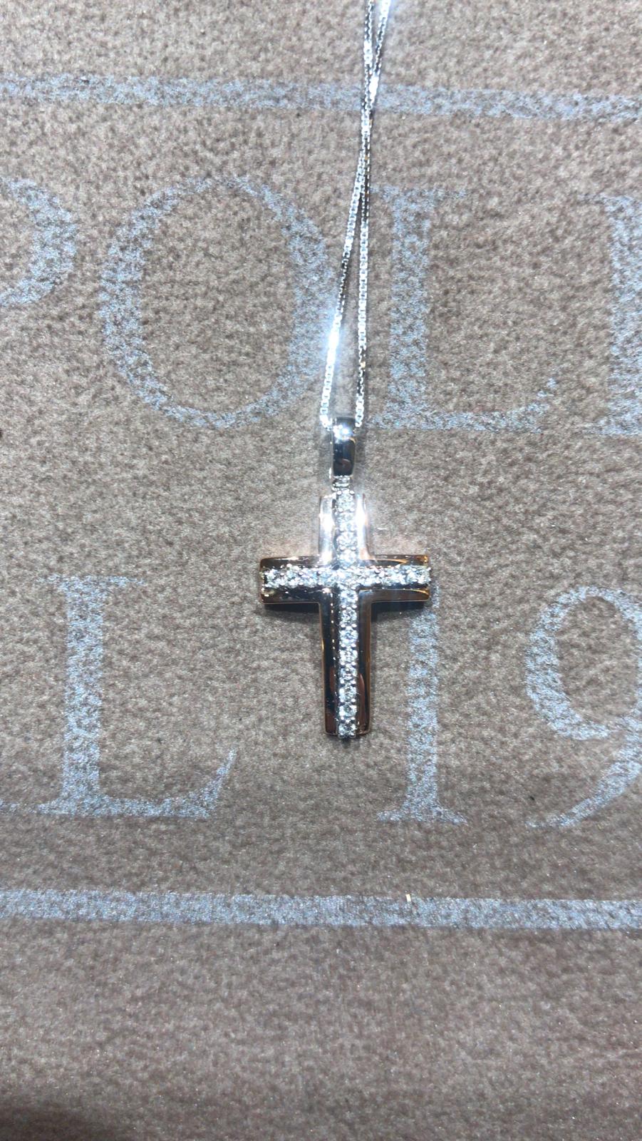 Rose Gold Cross Pendant 750%