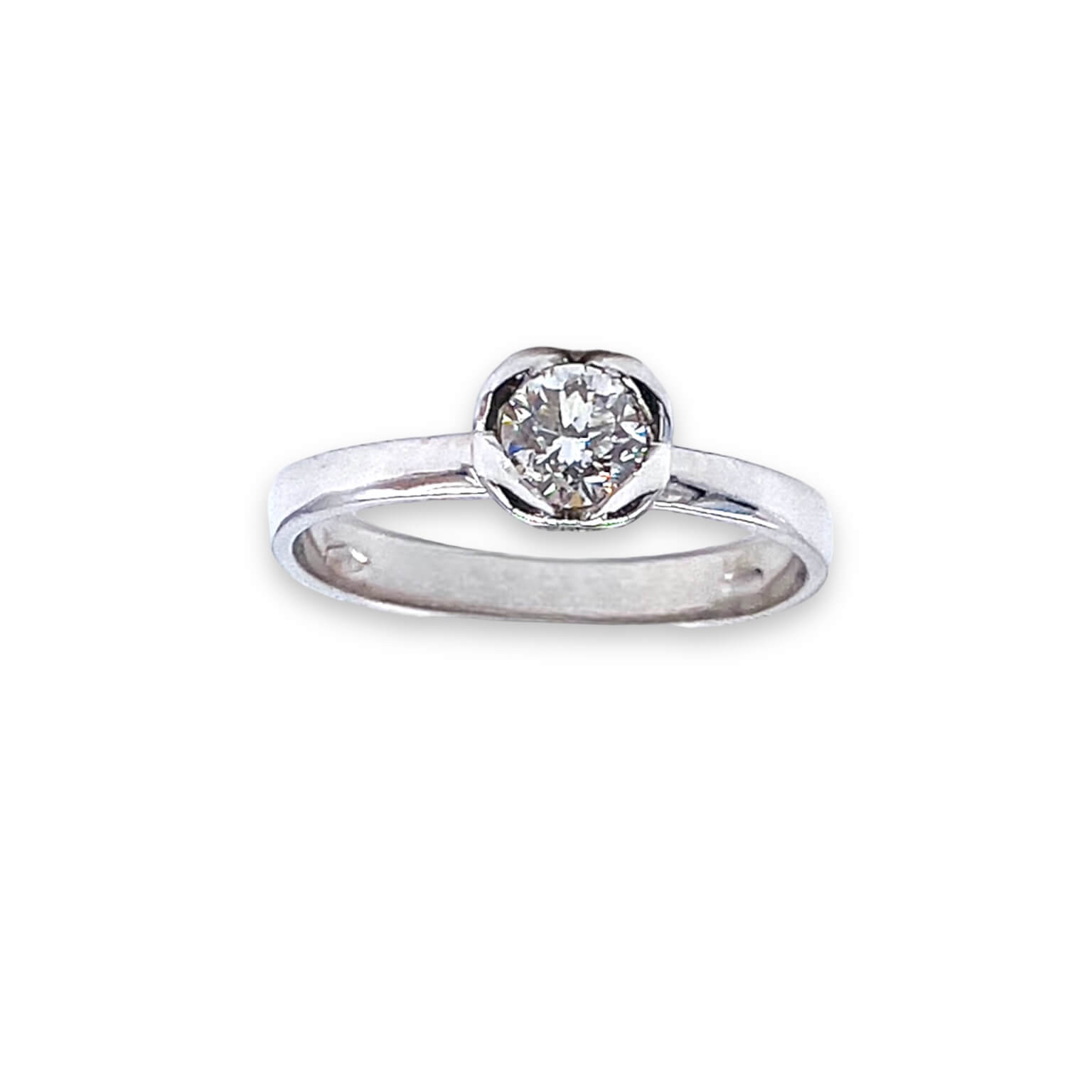 White gold diamond solitaire ring TULIP Art. AN3051-11