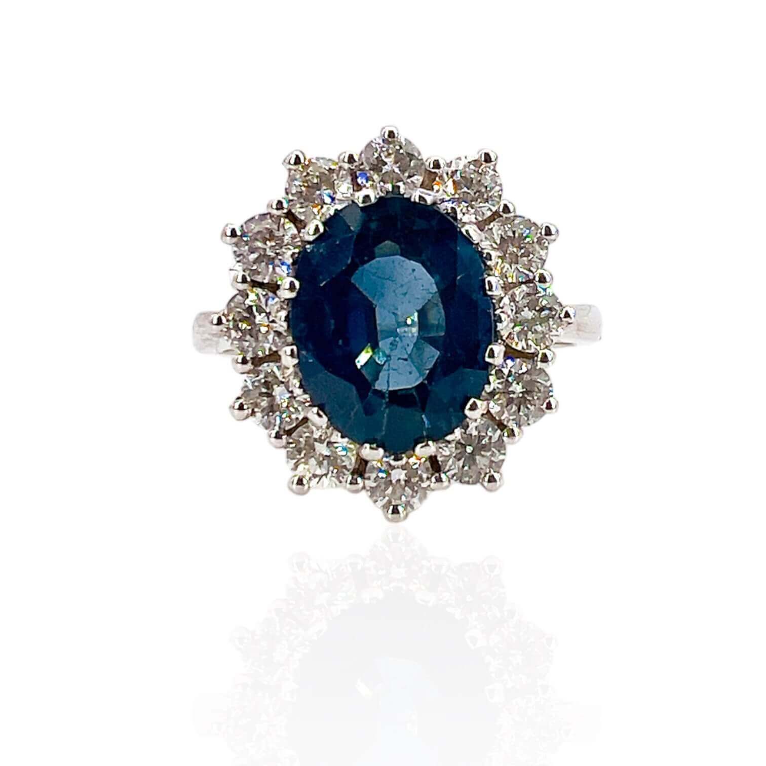 Blue gold sapphire ring and BON TON diamonds Art. AN1393